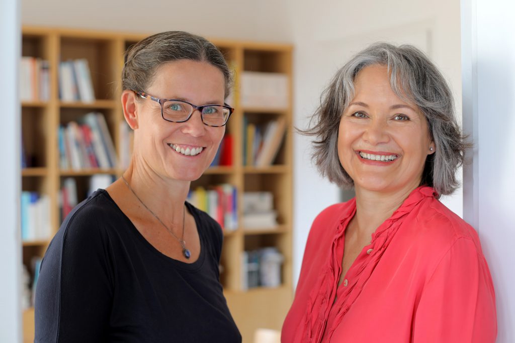 Katja Hennecke und Kira Wüsten, Gründerinnen von abaja.